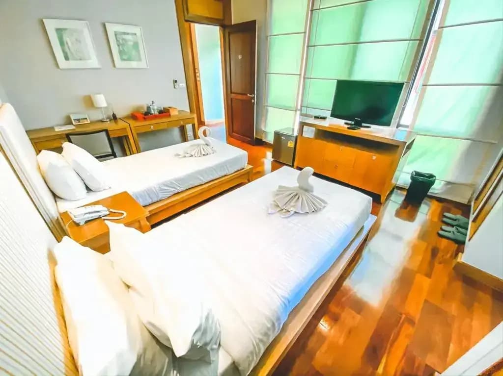 2 Bedrooms Villa