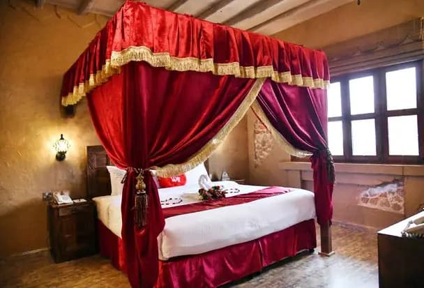 Julphar Double Suite full double bed