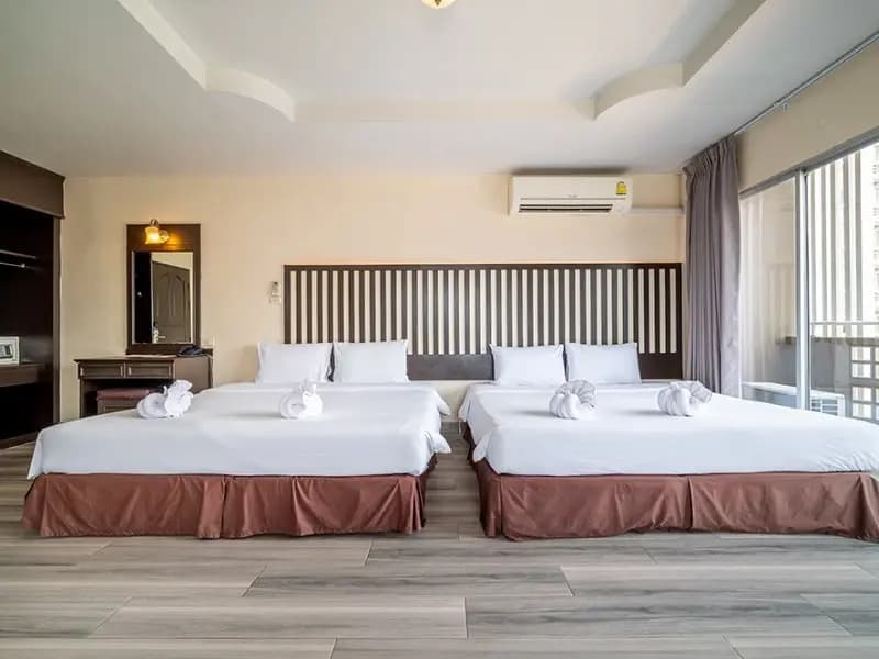Quadruple Junior Suite