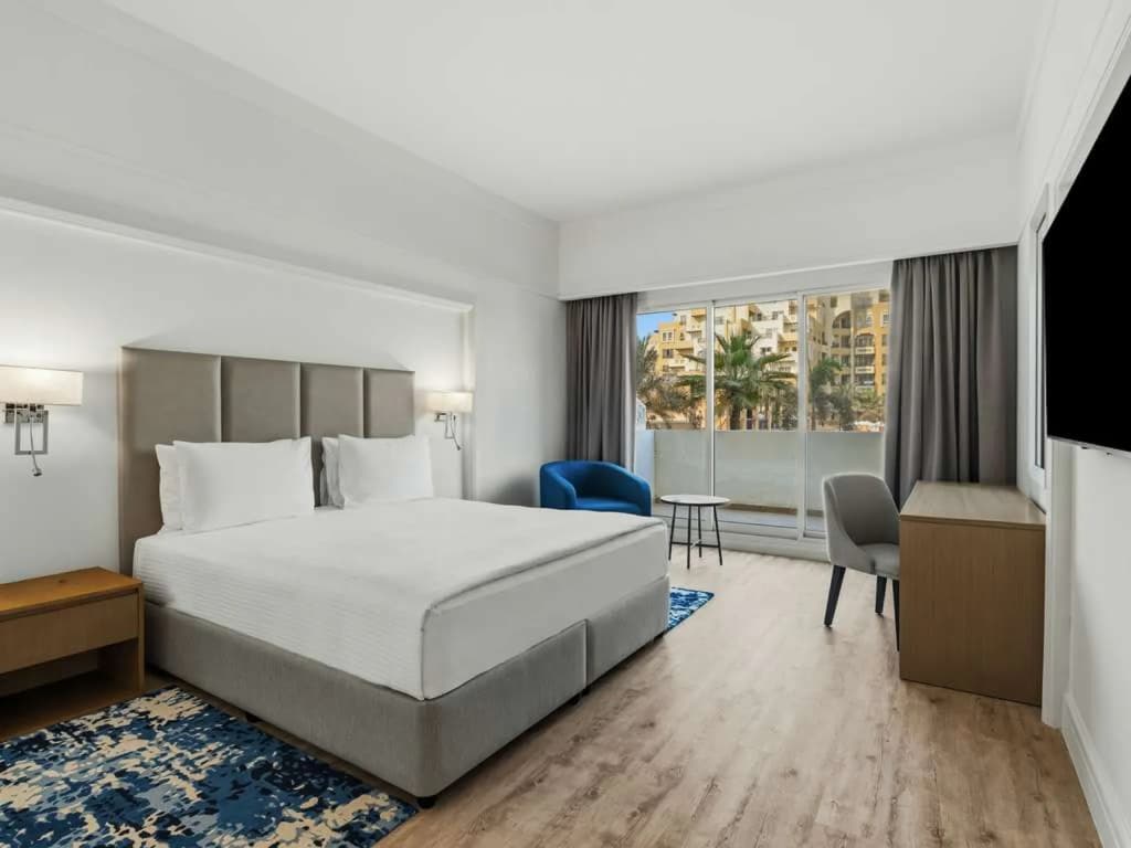 3 Bedrooms Senior Suite