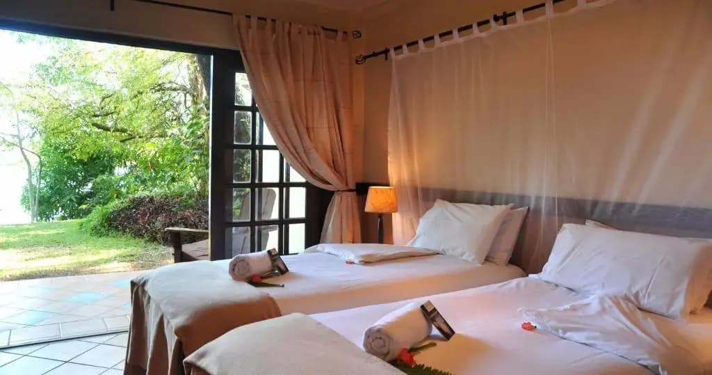 Standard Double room with river view twin beds