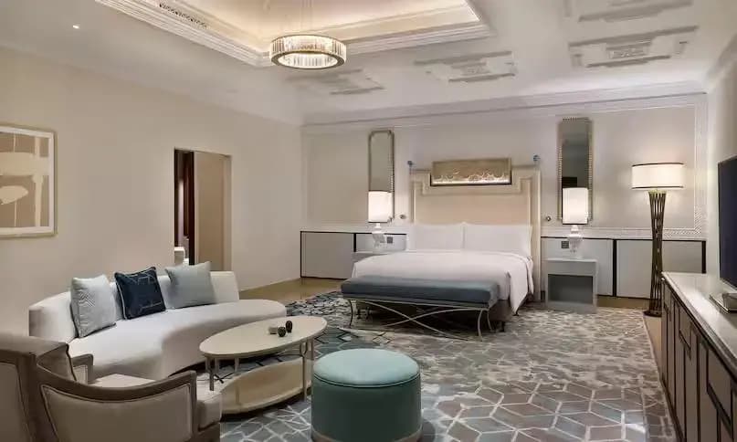 1 Bedroom Double Suite with ocean view full double bed