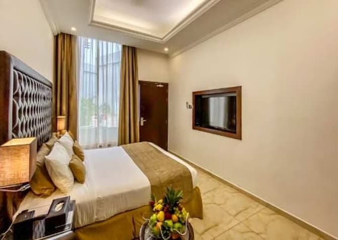 Double Bungalow beachfront full double bed