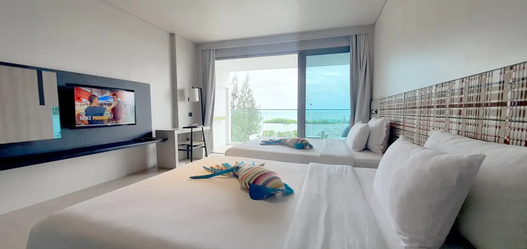Seascape room with ocean view