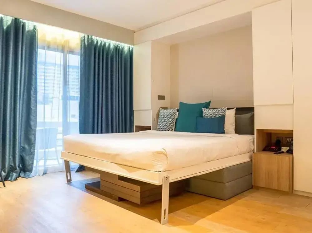 Deluxe Compact Double room full double bed