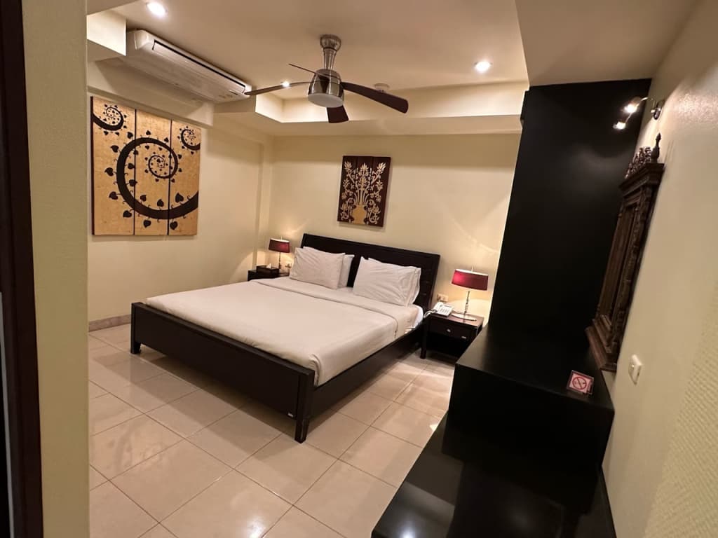 Copa Double Suite full double bed