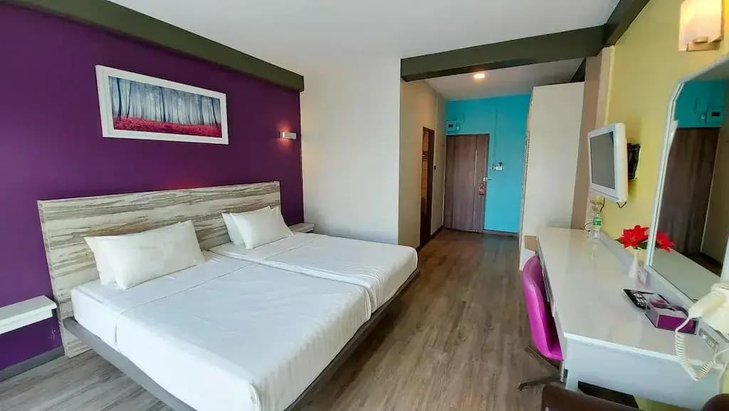 Deluxe Terrace Double room with garden view twin beds