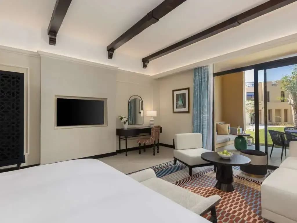 1 Bedroom Magnifique Double Suite with garden view full double bed