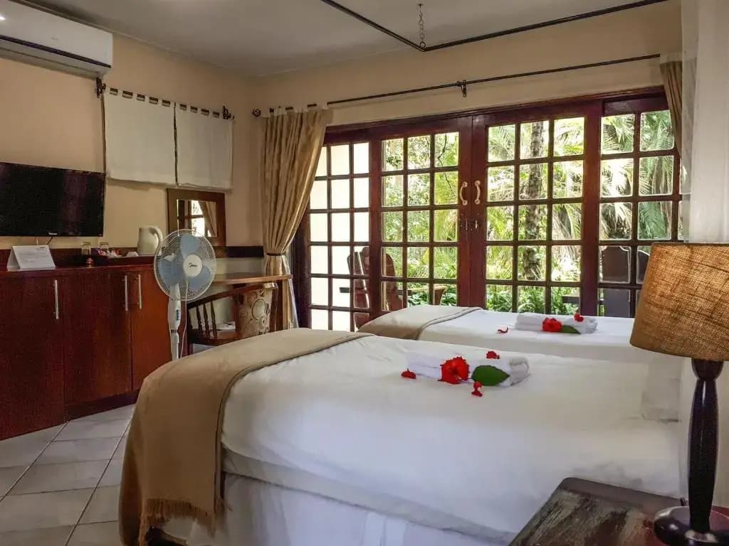 Standard Double room with garden view twin beds