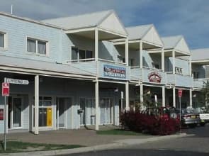Razorback 9 Budget Holiday Apartments