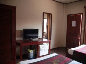 Beach Road Hotel