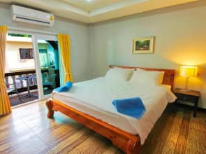 Jomtien Beach Pool House