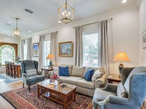 Historic Charnwood Guest House- 1 Mile to Downtown