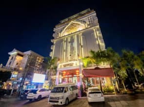 Aristocrat Residence & Hotel