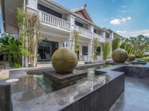Palm Grove Resort