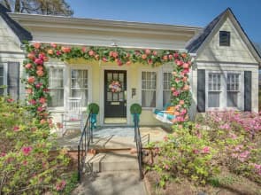 'the Pink Azalea' - Tyler Home w/ Yard + Patio!