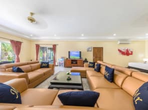 Private Beach Majestic Pool Villa Pattaya