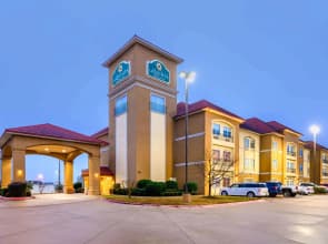 La Quinta Inn & Suites by Wyndham Longview North