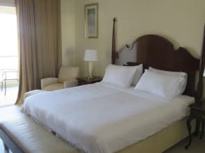 Bermuda Villas Holiday Home