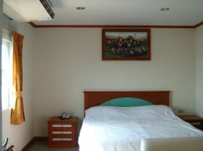 SN Apartment