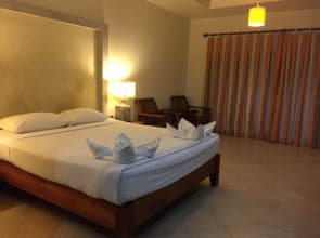 East Sea Paradise Hotel
