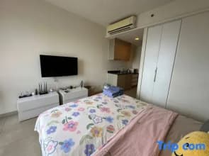 Studio with kitchen on the 42nd floor near walking street with panoramic view and side sea view