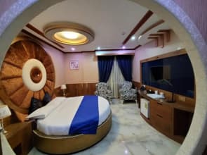 Camphor Hotel