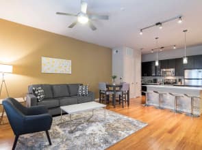 Elan Med Center 225 Apart-hotel