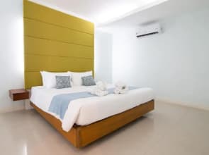 Royal Beach View Suites