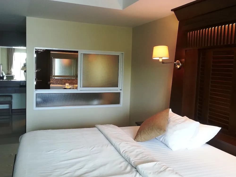 Deluxe room with balcony
