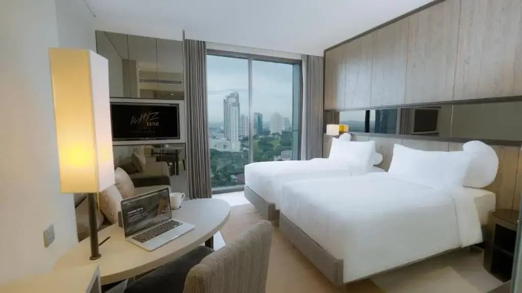 Deluxe Double room twin beds