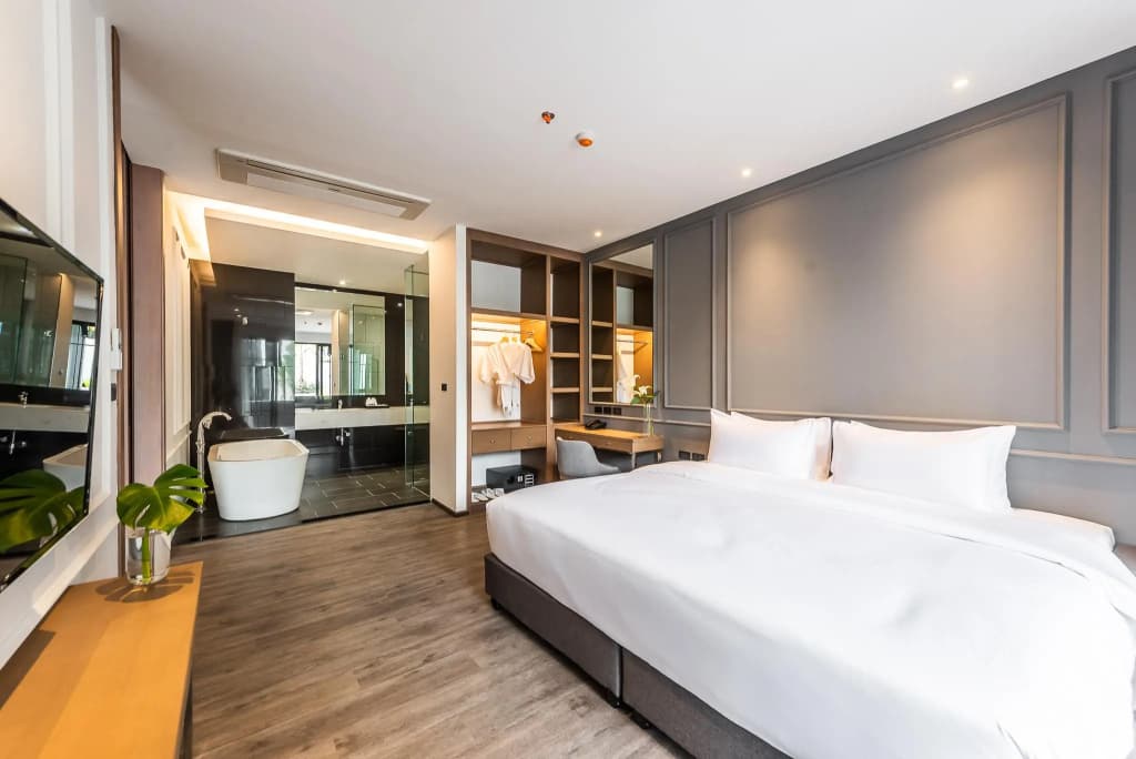 1 Bedroom Suite