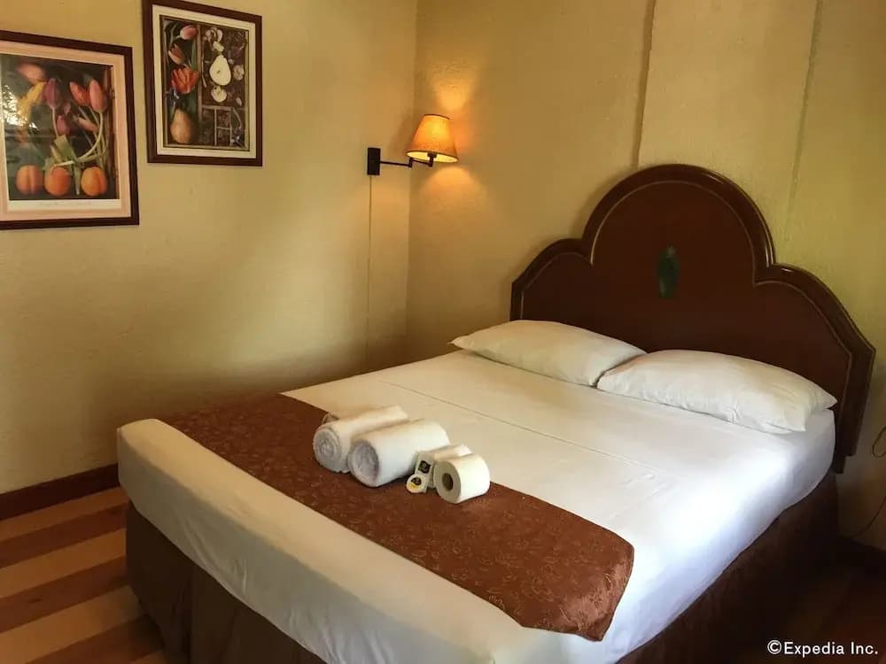 Standard Double room with balcony full double bed