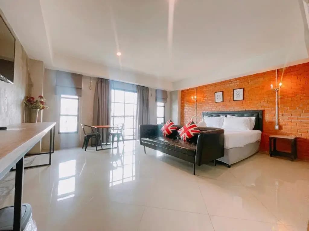 Deluxe Suite