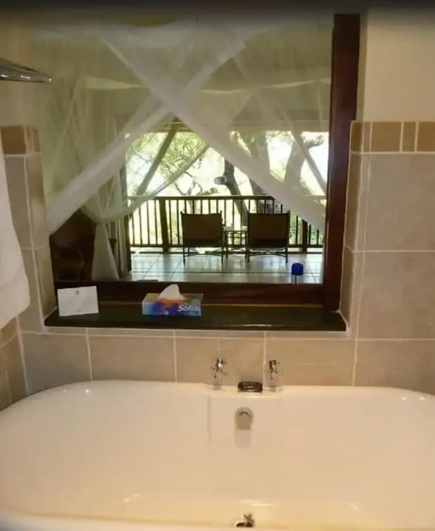 1 Bedroom Standard room with balcony and with river view