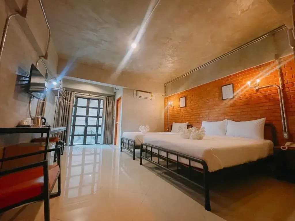 Deluxe Double room twin beds