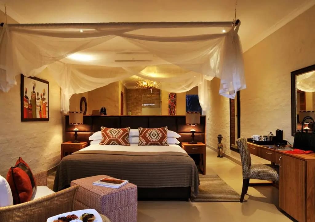 Standard Club room