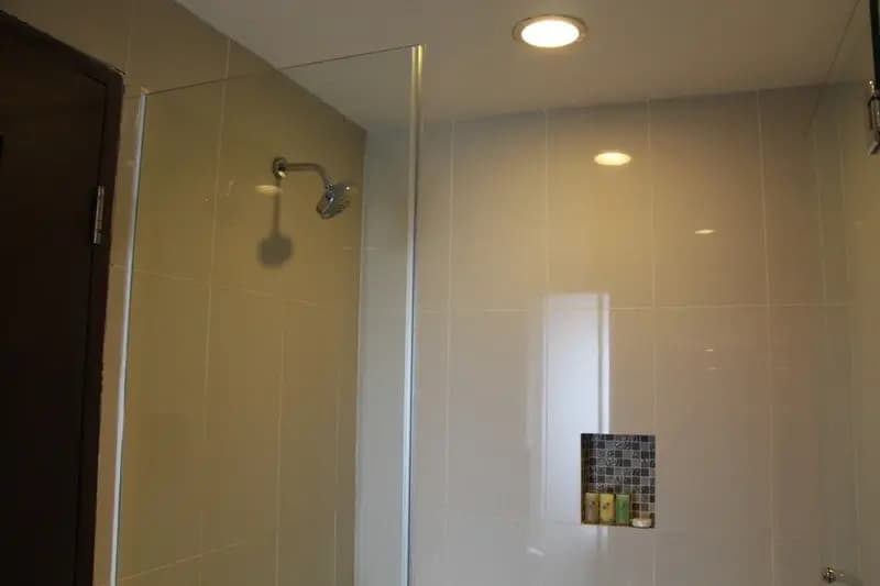 Deluxe Double room with balcony and with city view full double bed