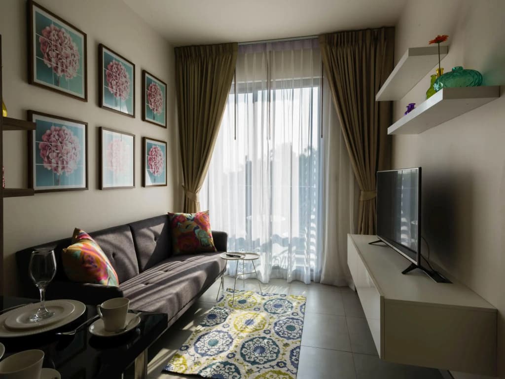 1 Bedroom Apartment
