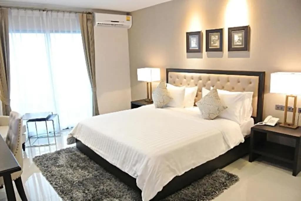 Standard Double room with balcony full double bed