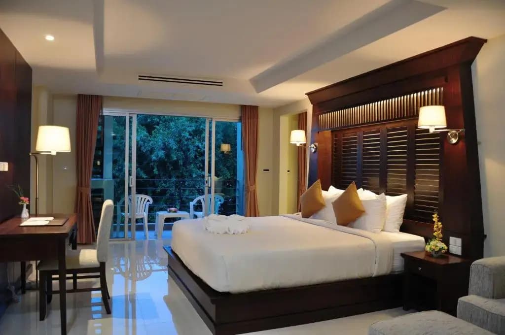 Executive Suite with city view