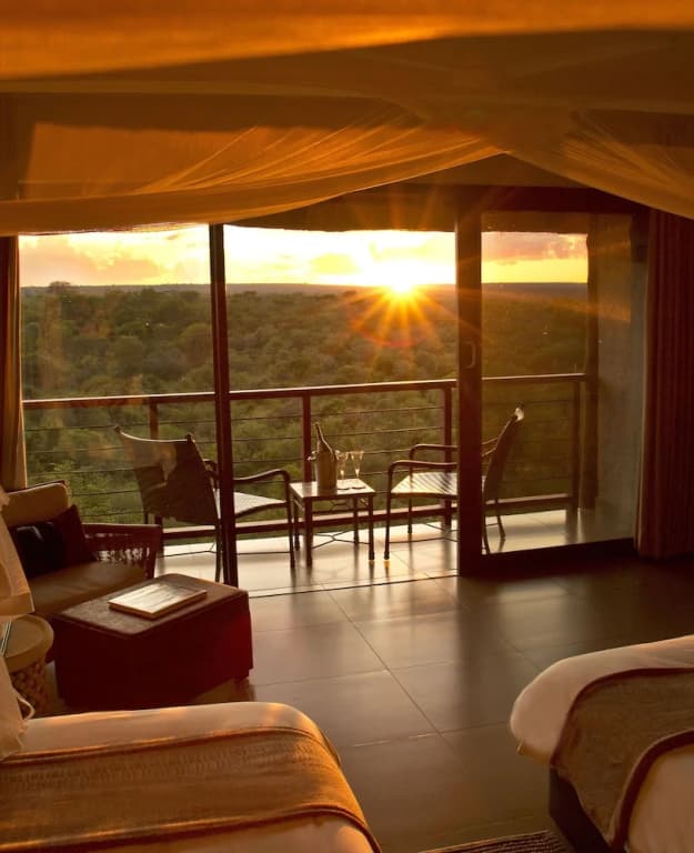 Standard Club room with balcony