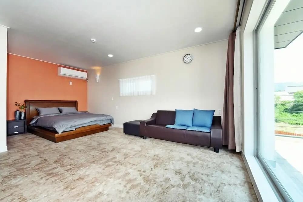 Standard room with balcony