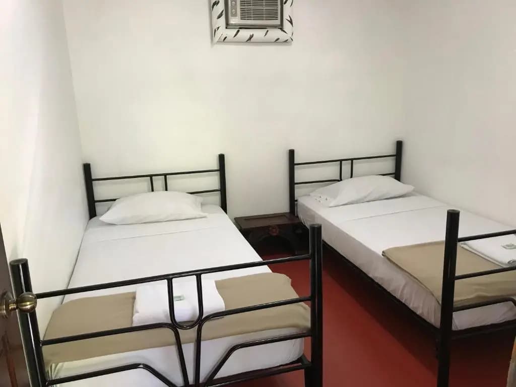Economy Double room twin beds