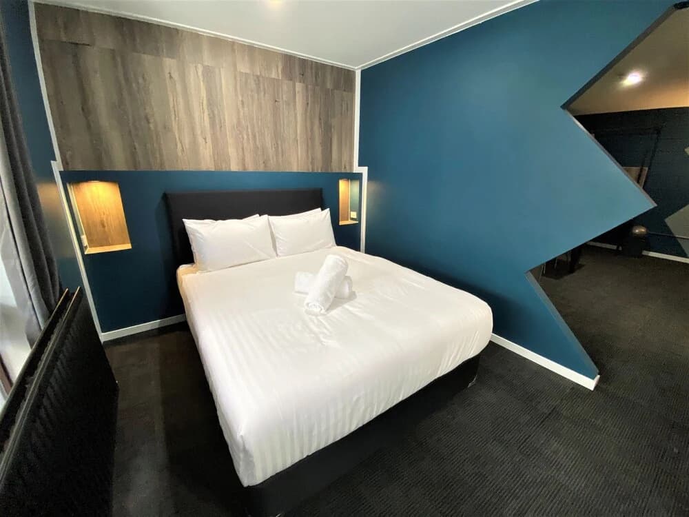 Economy room