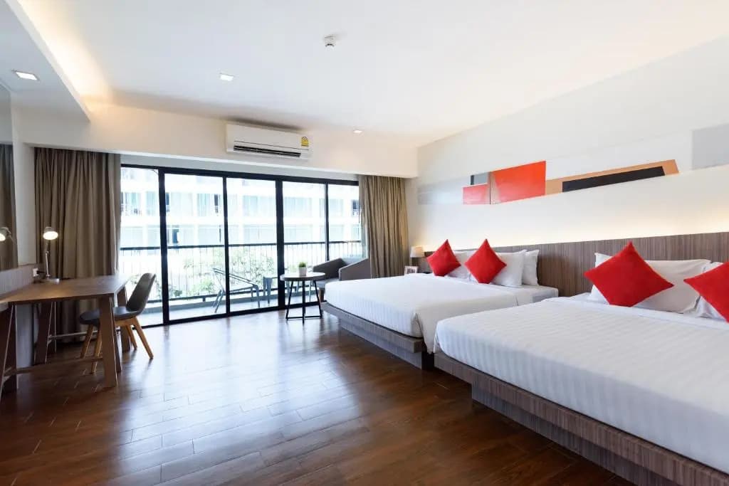 Deluxe Quadruple Family Room