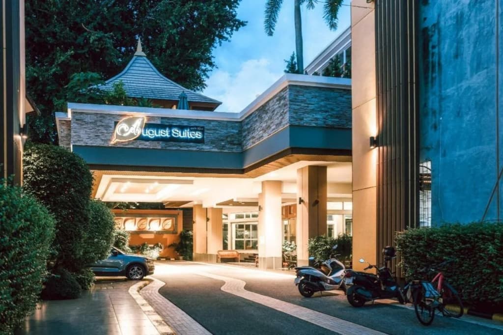 Hotel photo 1