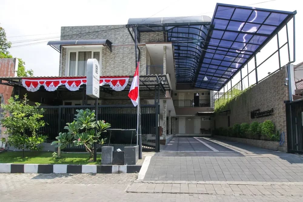 Hotel photo 1