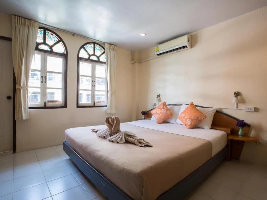 Double room with balcony full double bed