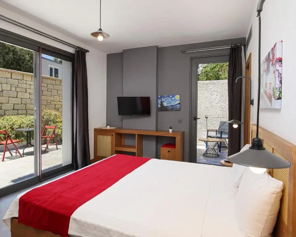 Standard Double room with garden view full double bed